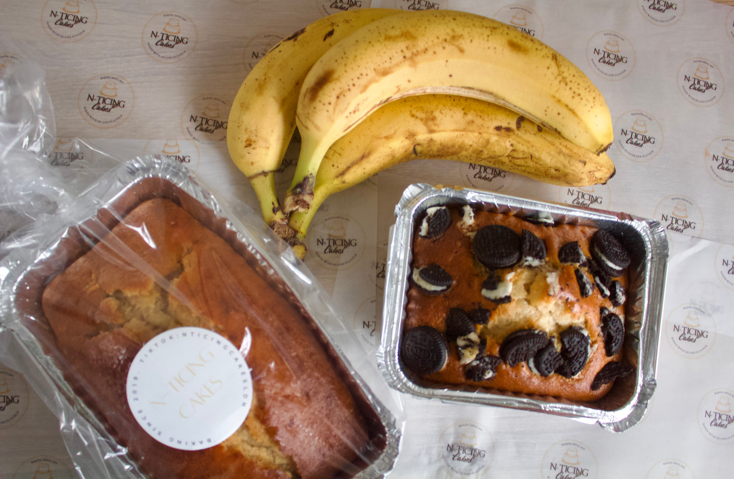 Mini Oreo Banana bread loaf x1