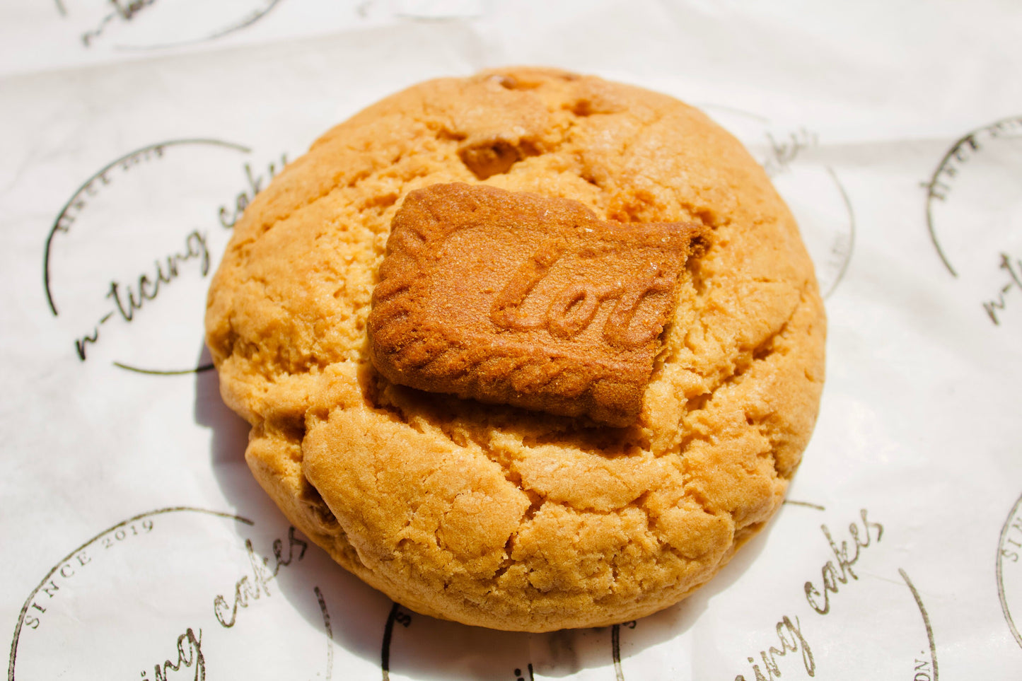 LOTUS BISCOFF & WHITE CHOCOLATE NYC COOKE