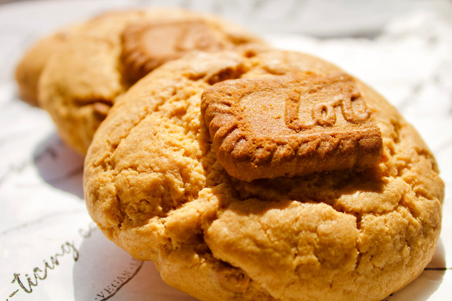 LOTUS BISCOFF & WHITE CHOCOLATE NYC COOKE