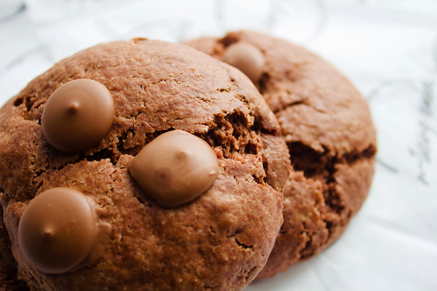 DOUBLE CHOCOLATE CHIP NYC COOKE