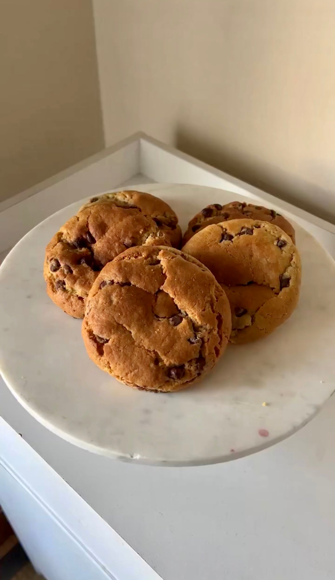 CHOCOLATE CHIP NYC COOKIES