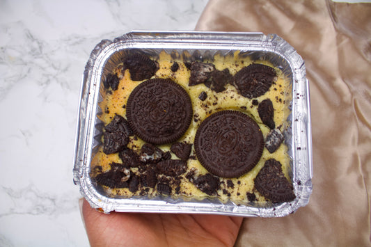 Mini Oreo Blondie Tray – Fudgy, Chewy & Cookie Loaded Treat