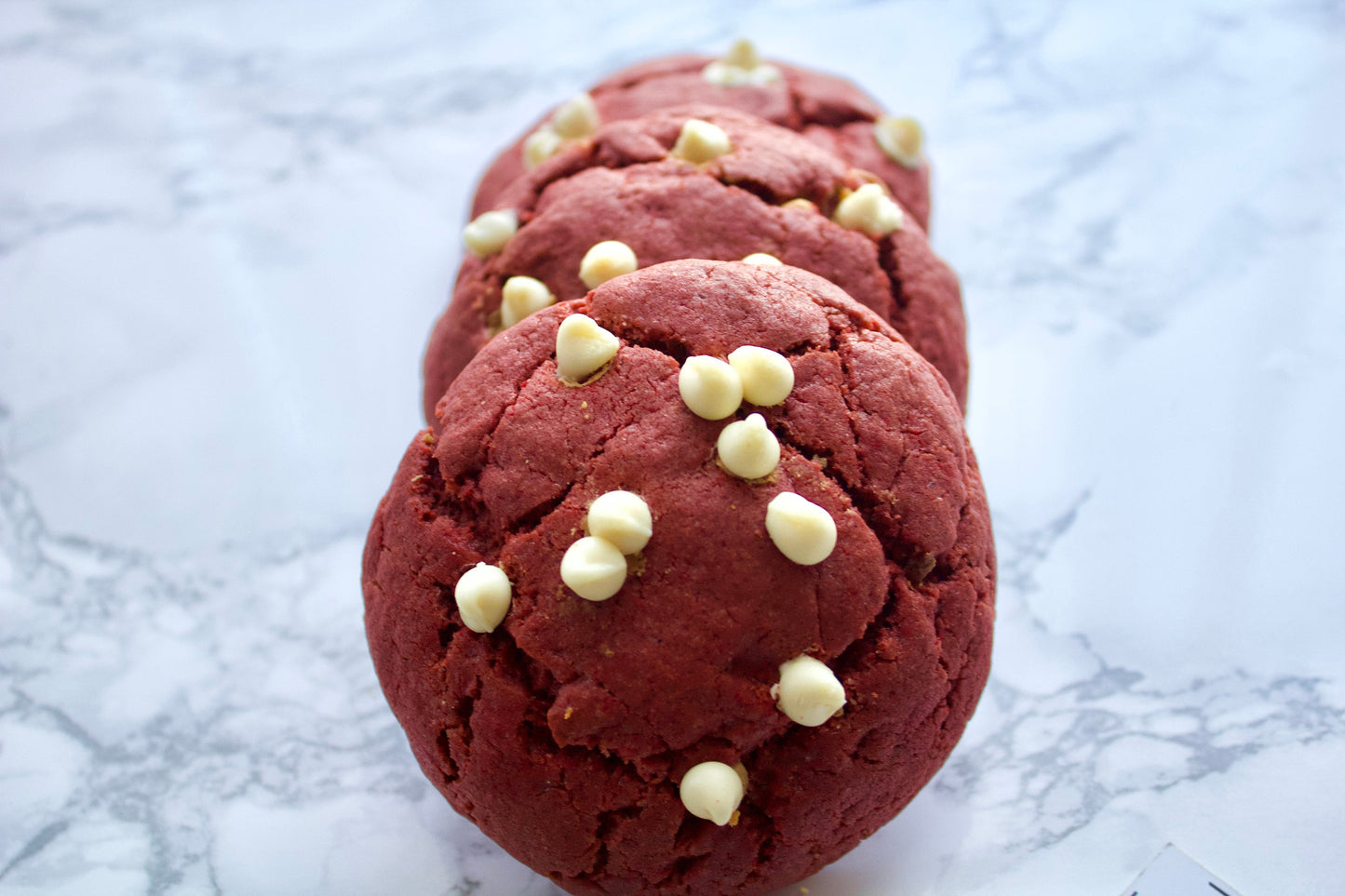 RED VELVET & WHITE CHOCOLATE NYC COOKE